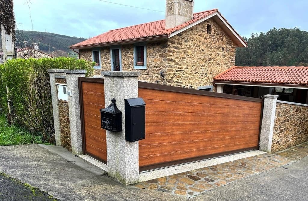 ¿Qué permisos y licencias hay que presentar a la hora de construir una casa?